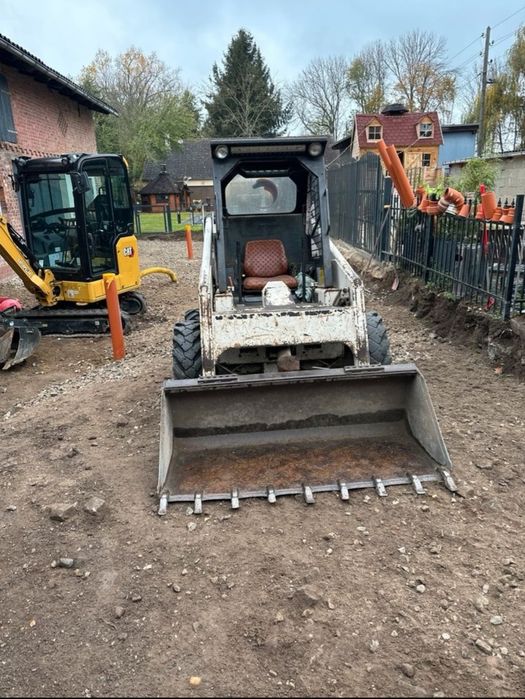 Услуга с челен товарач bobcat
