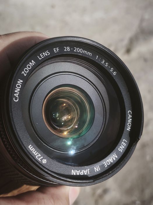 Canon 28-200mm  f3,5 full frame