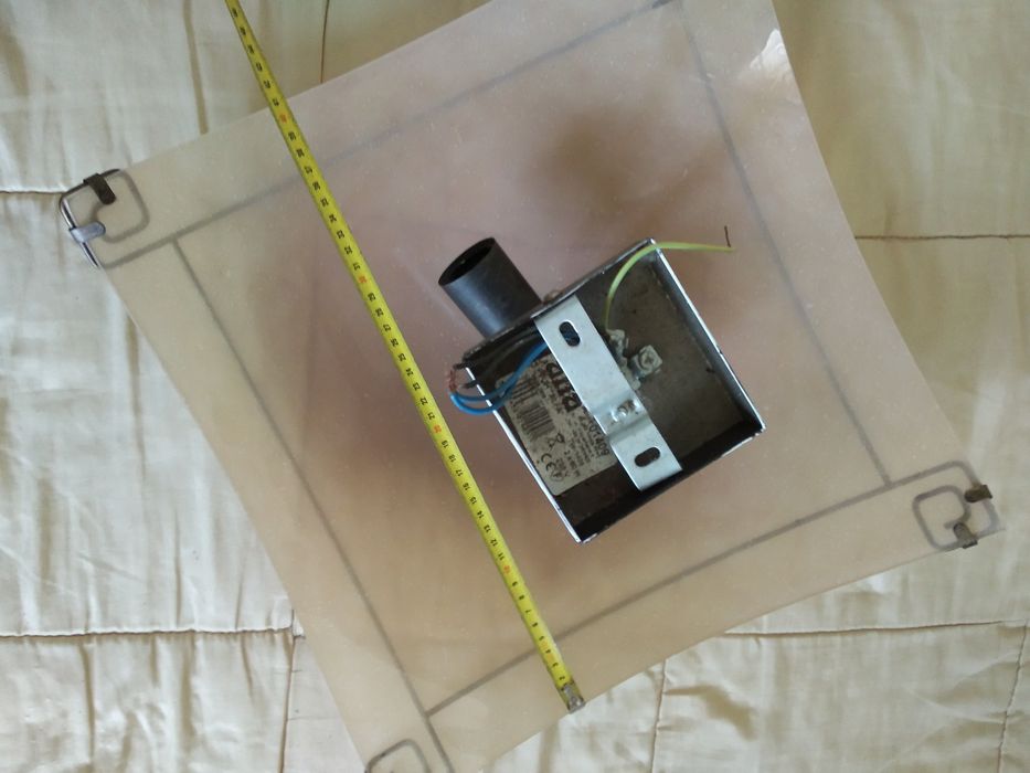 Полилей като нов за таван