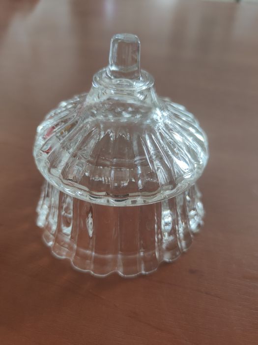Сахарница стекло