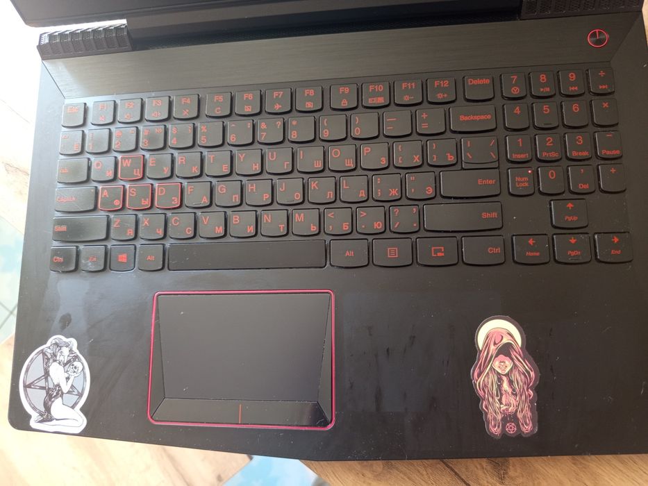 Lenovo legion y 520-15IKBN