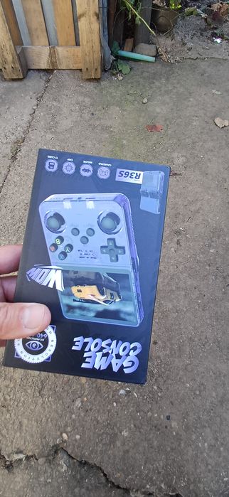 Consola de jocuri 64 gb card