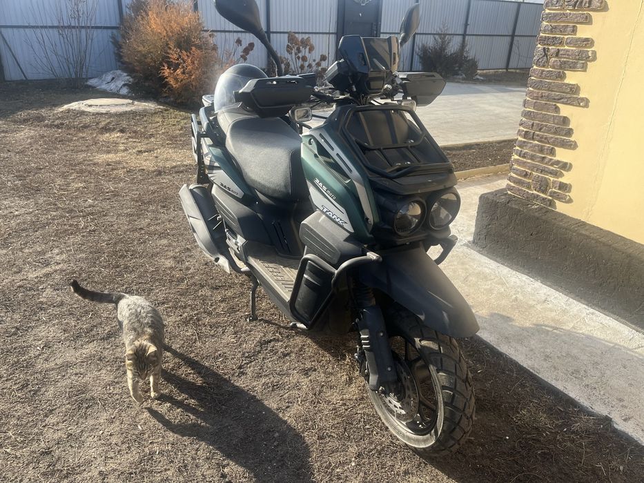 Продам скутер танк 150