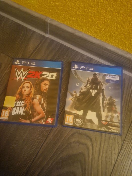 PS 4 foarte bun, functional+maneta,jocuri