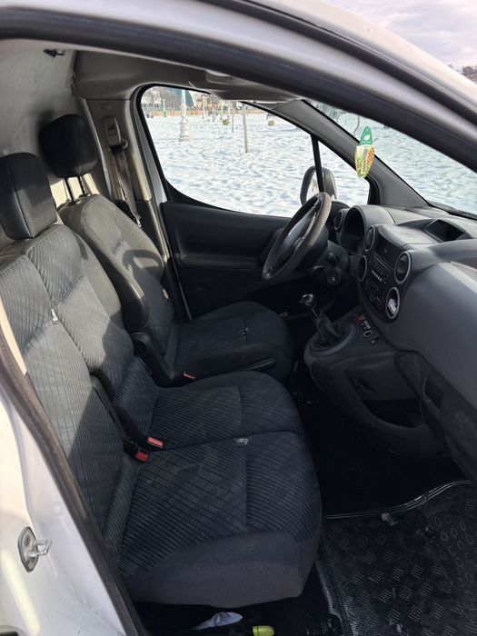 Furgonetă - Peugeot Partner 1.6, 2010, culoare albă, Cisnadie, Sibiu
