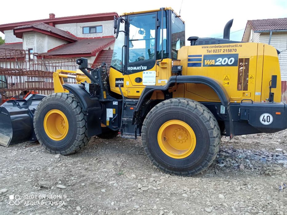 De Vanzare Komatsu WA200-8 – Încărcător frontal, 150 ore, ca nou