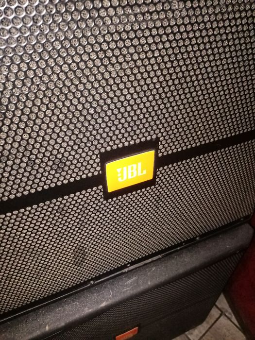 Продам колонки басс JBL