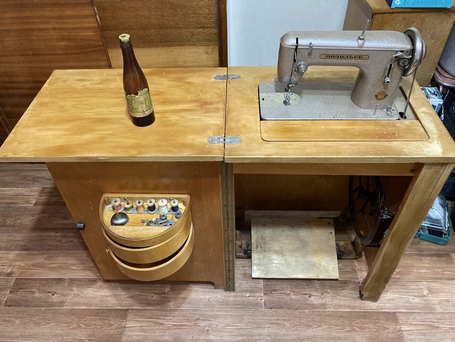 Швейная машинка Подольск «М 100»