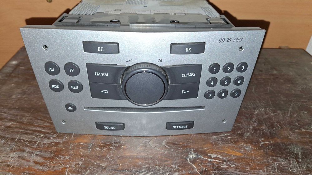 Продавам фабрични плеъри за Пасат 6 и зафира Б