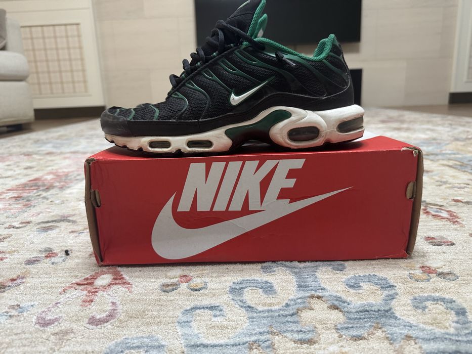 крссовки найк айр макс плюс