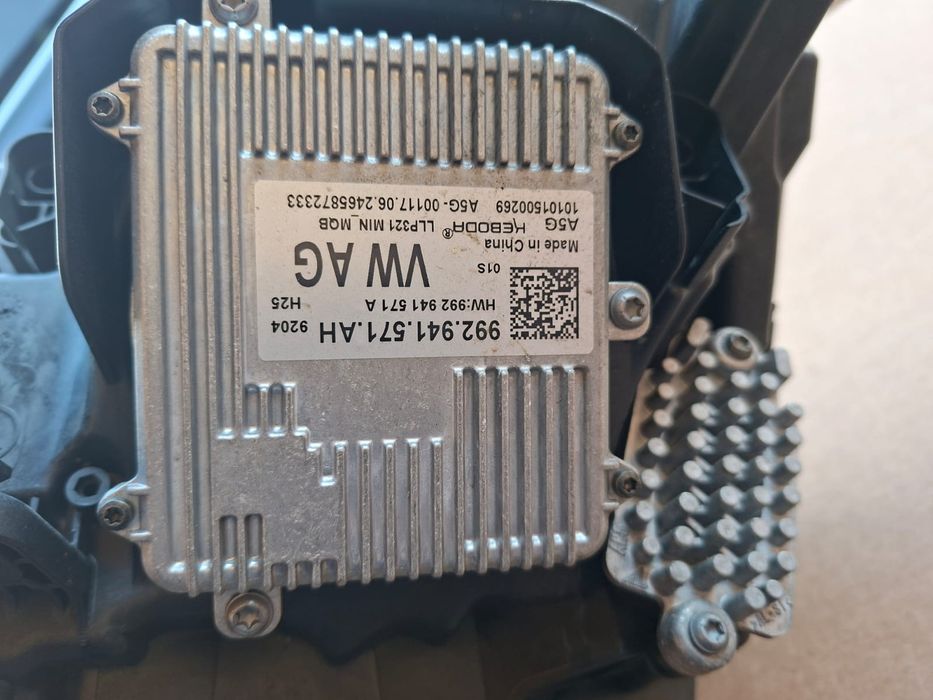 Far SKODA Octavia 4 facelift 2024/2025 dreapta led cu calculator echipat      Far stg Octavia 4 full led  2022
