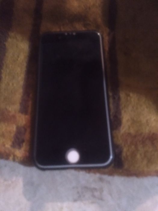 Продаётся айфон 7