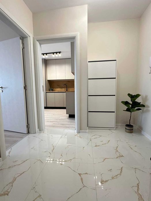 Продава се Тристаен апартамент в Пловдив, Гагарин - 90 кв.м за 2112 €/кв.м - Снимка #3