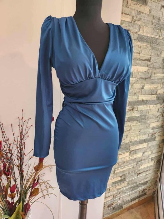 Дамски елегантни рокли