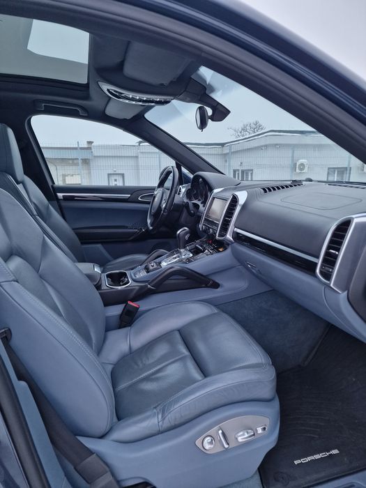 Porsche Cayenne(92A) 4WD 3.0 D euro 5, pret de fabrica 118.594 euro!