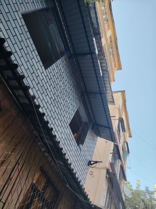 Качественная установка козырьков, навесов, бельевых роликов,