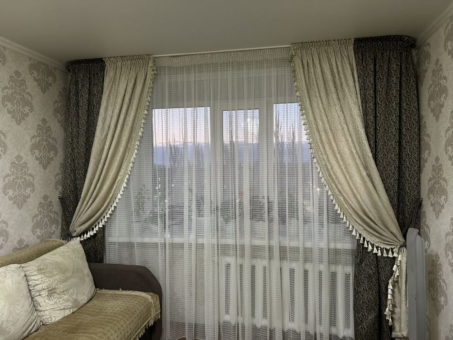 Продам шторы с тюлем