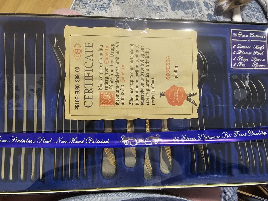 Set tacâmuri inox 18/10 – 24 piese – NOI – cutie cadou elegantă