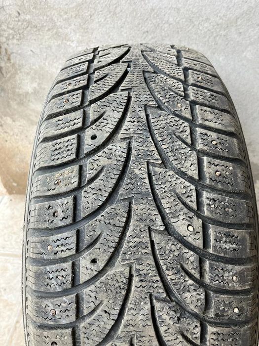 Шины, зимние,шипованные