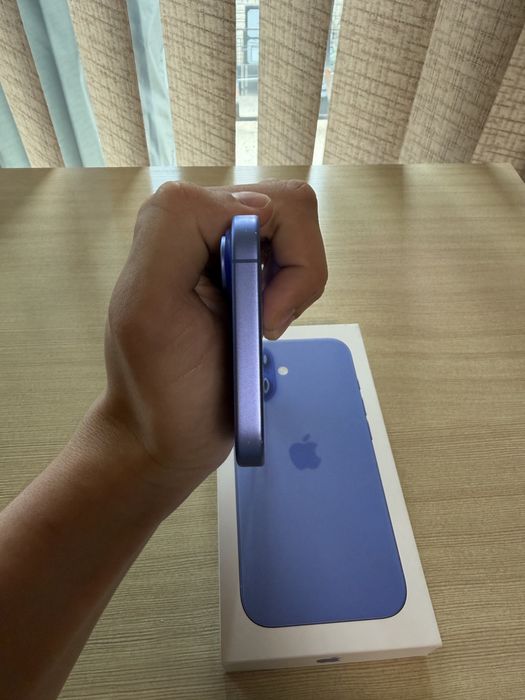Iphone 16 256gb с гаранция