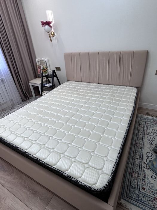 Продам кровать с матрасом новые