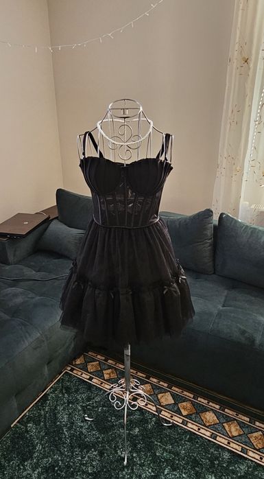 Пола от тюл в два цвята