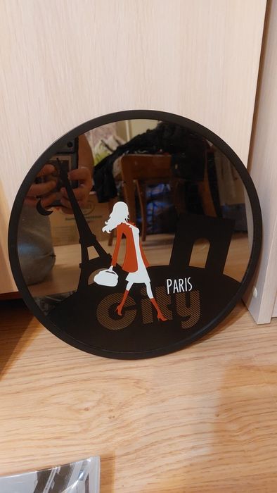 Продаю картину из Франции