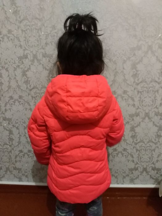 Продаю куртку на весну