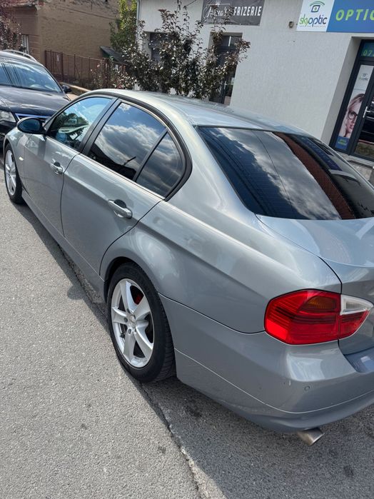BMW e90 2.0i 150cp