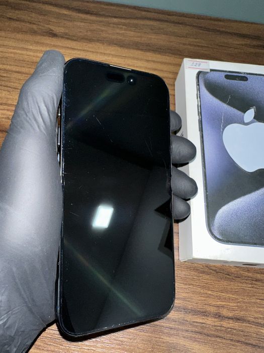 Iphone 15 pro blue titanium