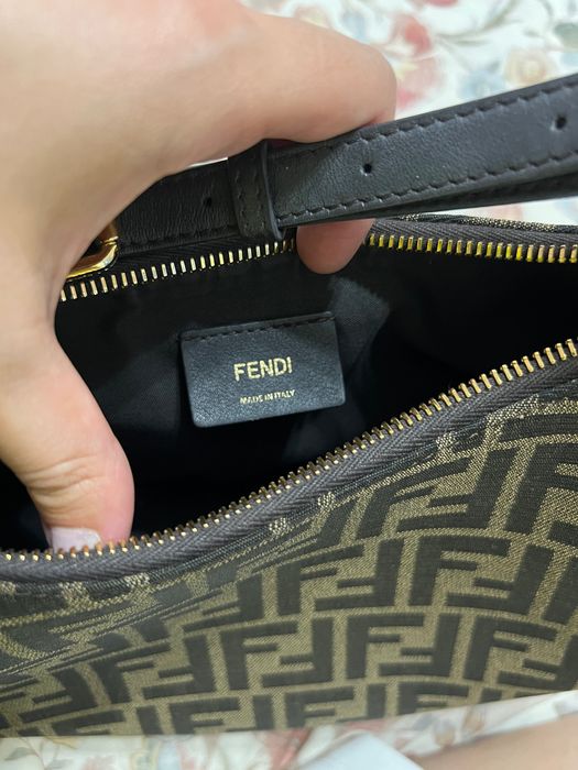 Оригинал сумка от FENDI