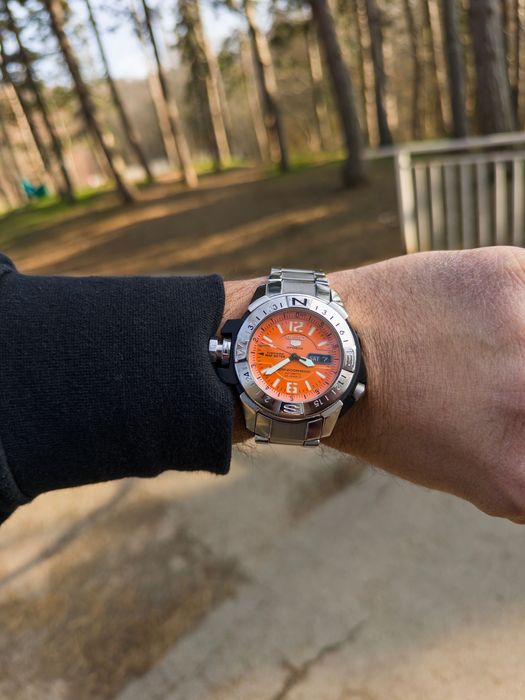 Seiko 5 Map Meter 200m SKZ227 Часовник