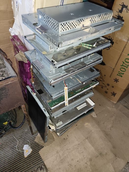 Мониторы нерабочие бесплатно