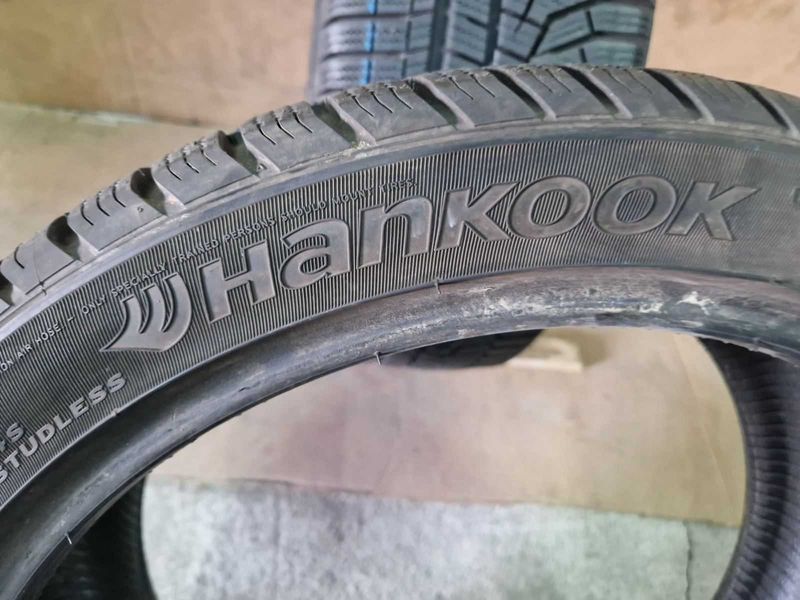 2 Hankook R18 225/40
зимни гуми DOT3919