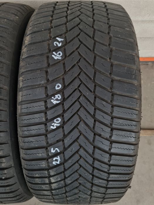 Всесезпнни гуми 2 броя BRIDGESTONE WeatherControl A005 225 40 R18 дот 1621