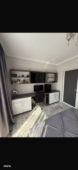Vila cu 4 camere, zona centrală