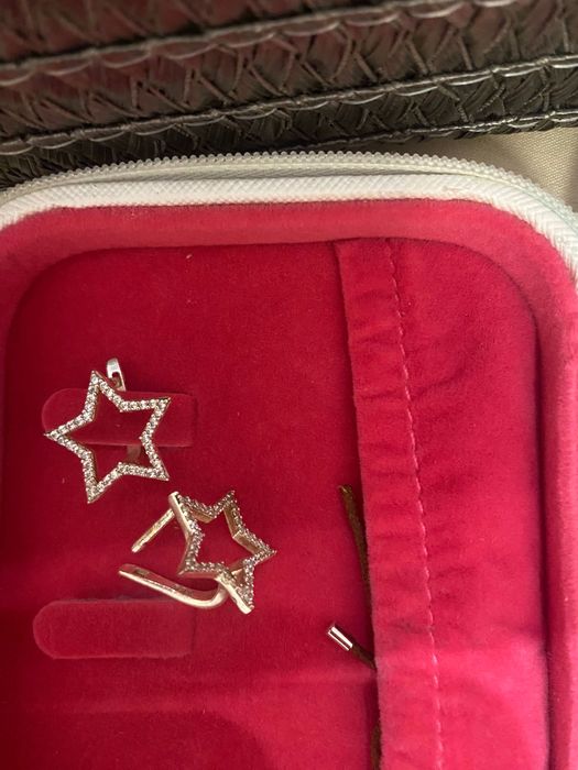 Сребърни обеци с камъни