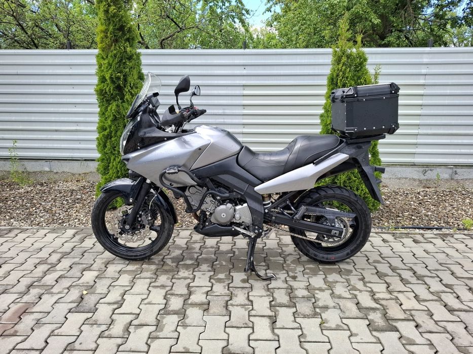 Moto M Parts Ploiesti vinde Suzuki Vstrom 650 model 2007 foarte accesorizat