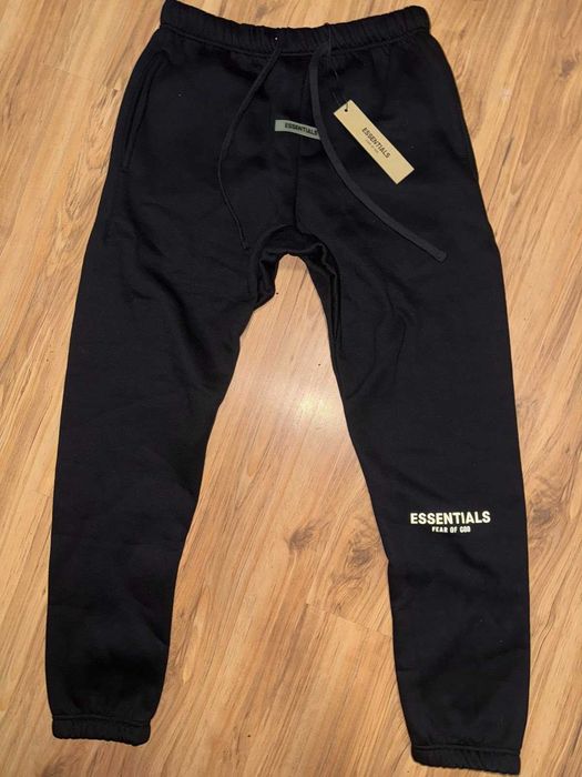 НОВ essentials reflective tracksuit екип