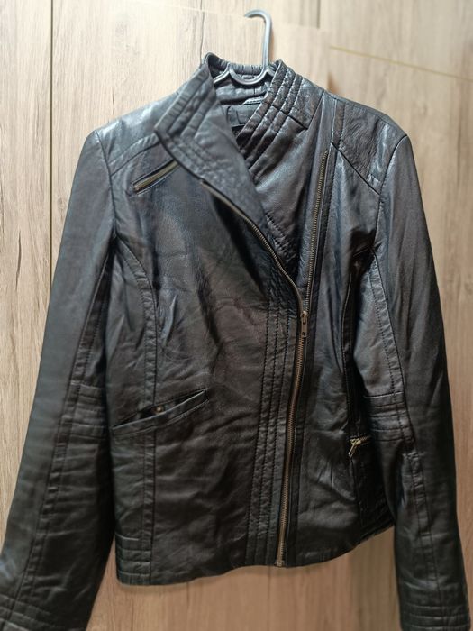 Дамско кожено яке
