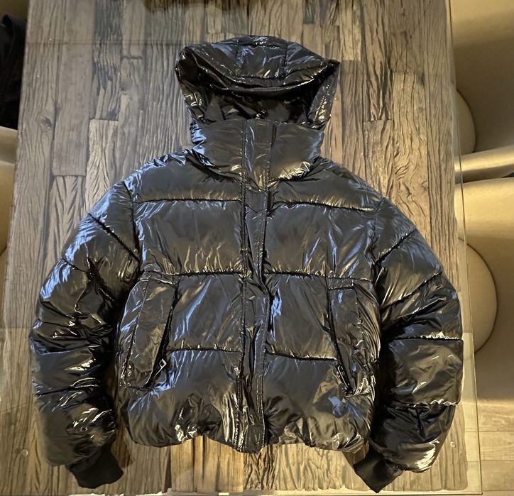 Дамско лачено яке