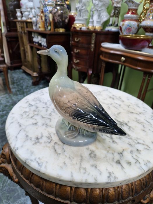 Уникална антикварна испанска порцеланова фигура статуетка Valencia