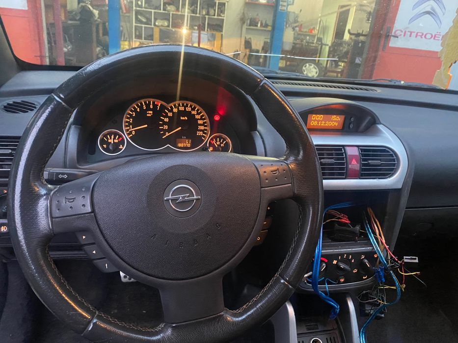 Опел Тигра Б 1.4 16 в на части