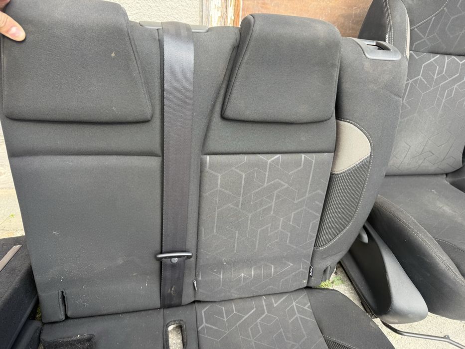 Салон за Пежо Peugeot 2008 обикновен плат ном 688