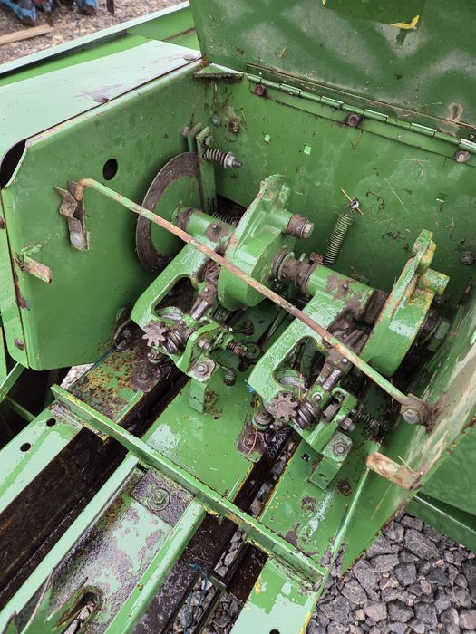 Presa balotat John Deere  336