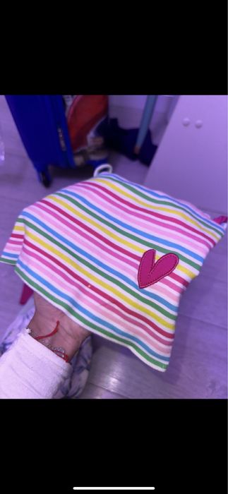 Шапки разные яркие