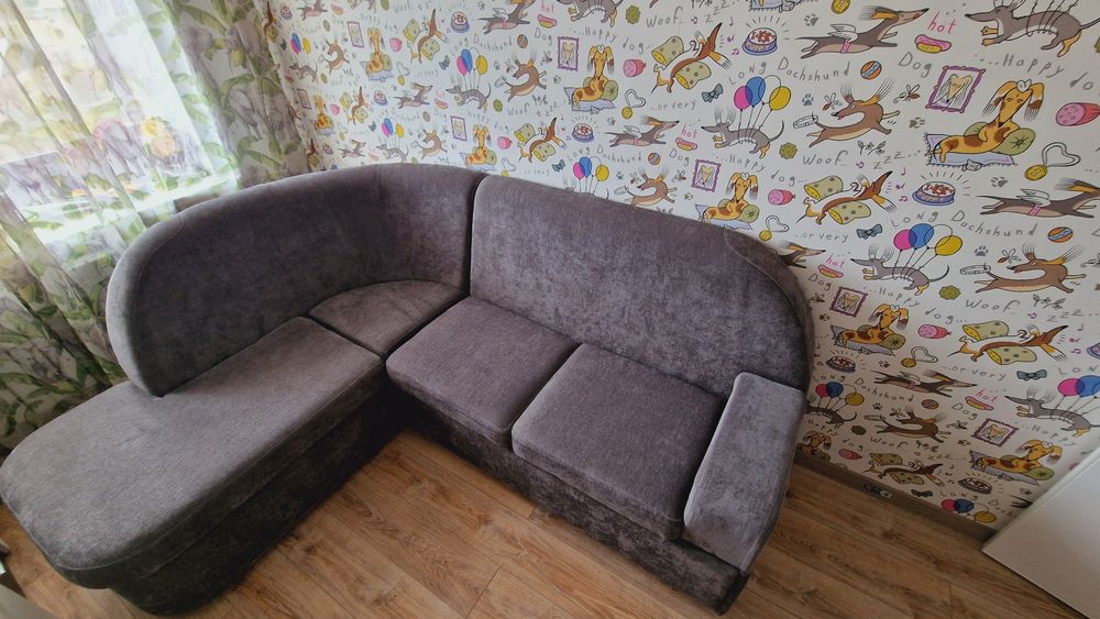 Продаю угловой диван