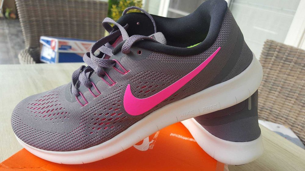 NIKE,оригинални нови маратонки