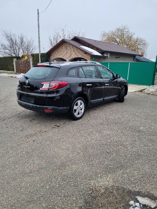 Renault  Megane  2011  Recent Adus
