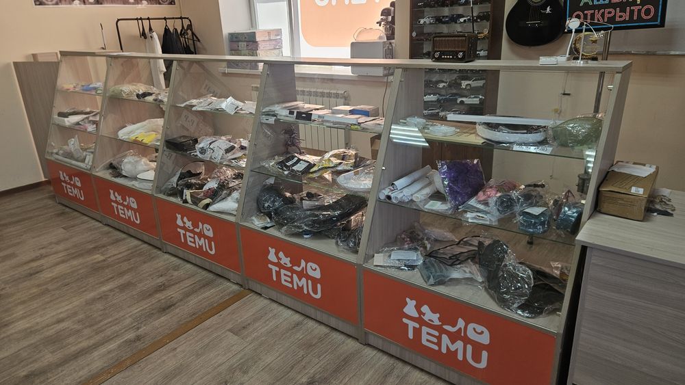 Продам витрины почти новый